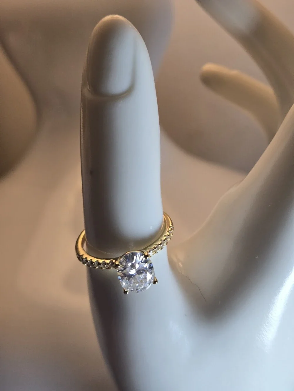 2 Carat The Captivating 925 Silver Oval Moissanite Ring Radiant Ring Size 8